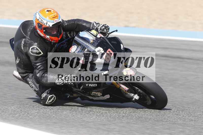 /01 24.-27.01.2025 Moto Center Thun Jerez/schwarz-black/60